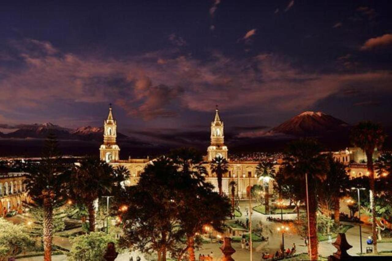 Katari Hotel At Plaza De Armas อาเรกิปา ภายนอก รูปภาพ
