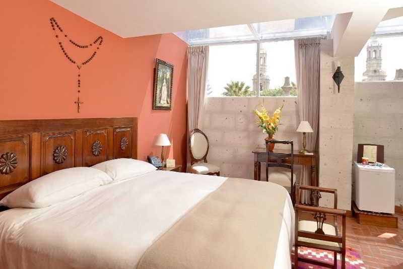 Katari Hotel At Plaza De Armas อาเรกิปา ภายนอก รูปภาพ
